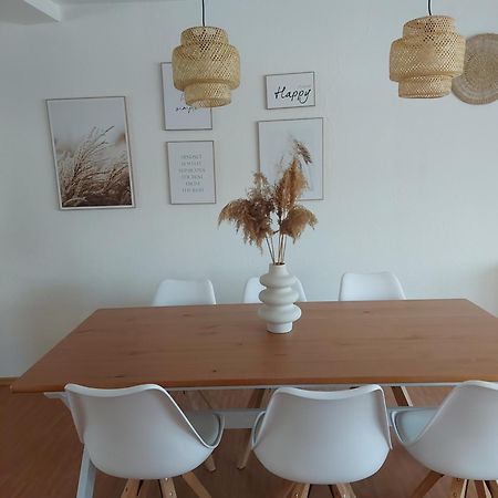 Stilvolle Ferienwohnung Free Parking, Space, Wlan Niestetal ภายนอก รูปภาพ